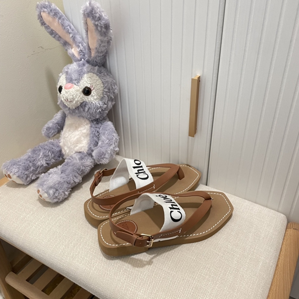 サンダル側面デザイン